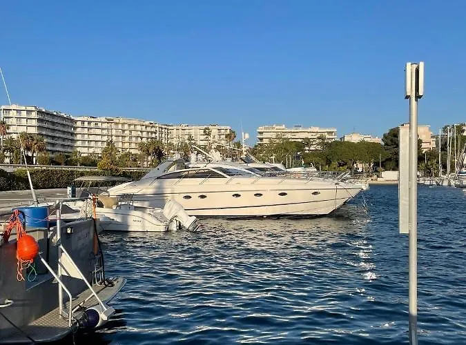 Yacht 17M Cannes Croisette Port Canto,3 Ch,Clim,Tv